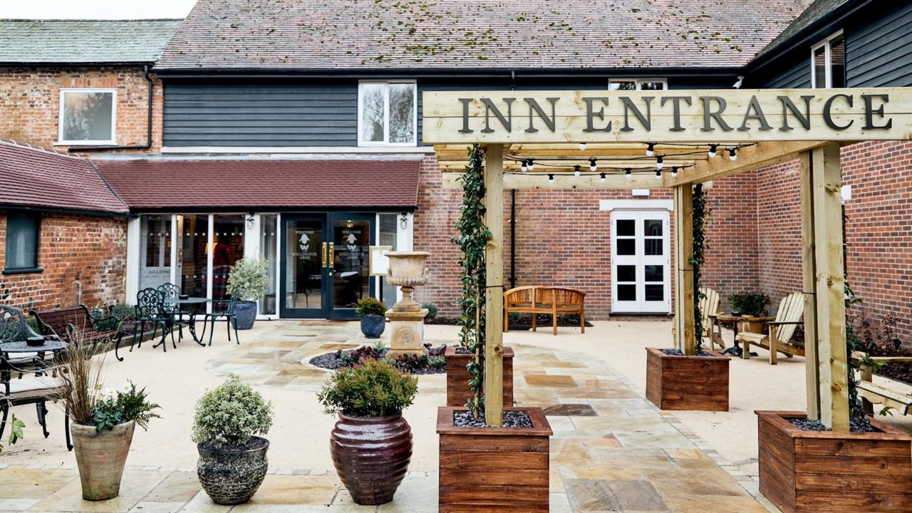 Photo of Patio Balcony in Stratfield Turgis