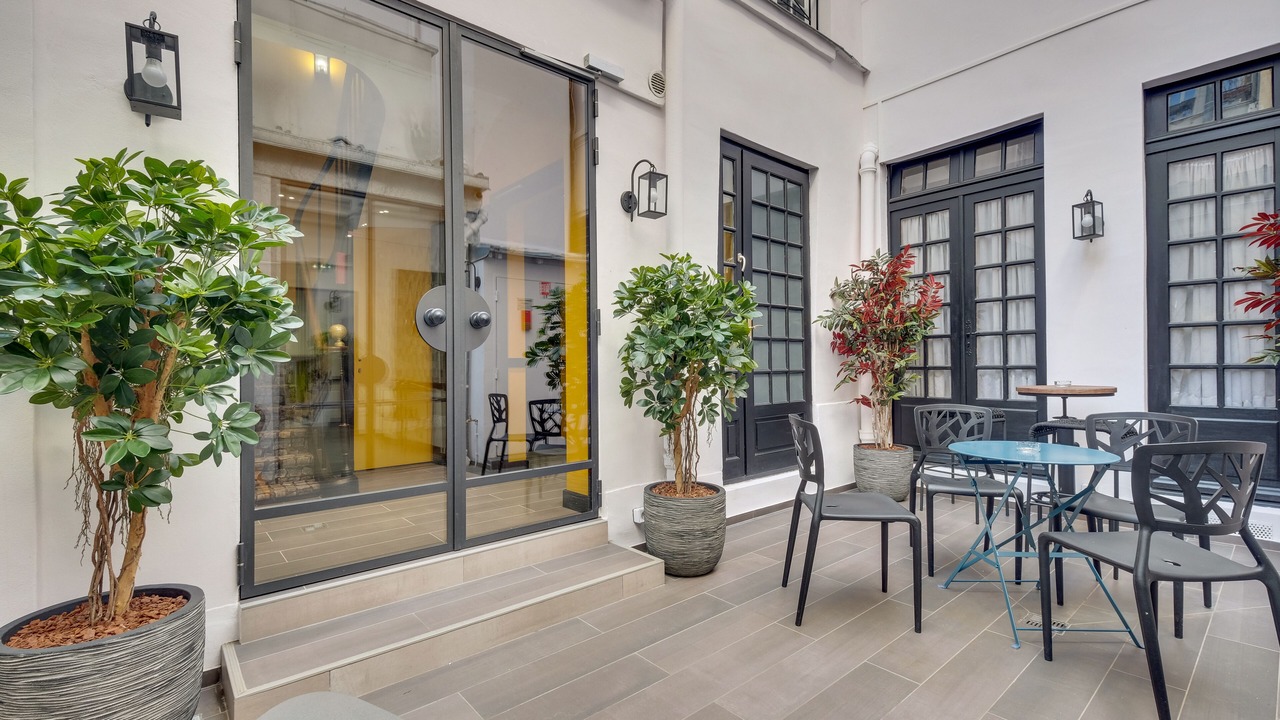 Photo of Patio Balcony in Quartier de la Porte-Saint-Denis