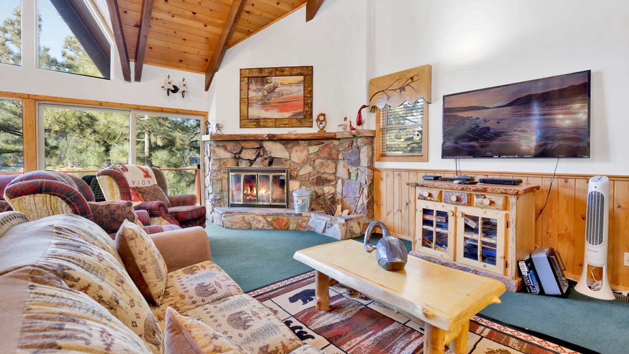 Photo of Livingroom in Boulder Bay