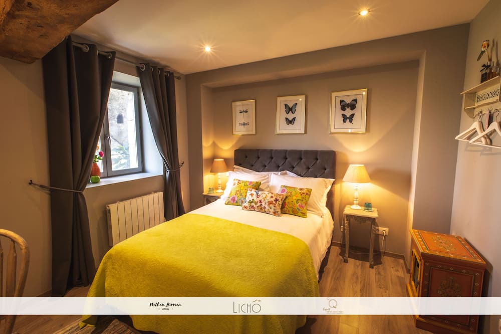 Photo of Bedroom in Les Esseintes