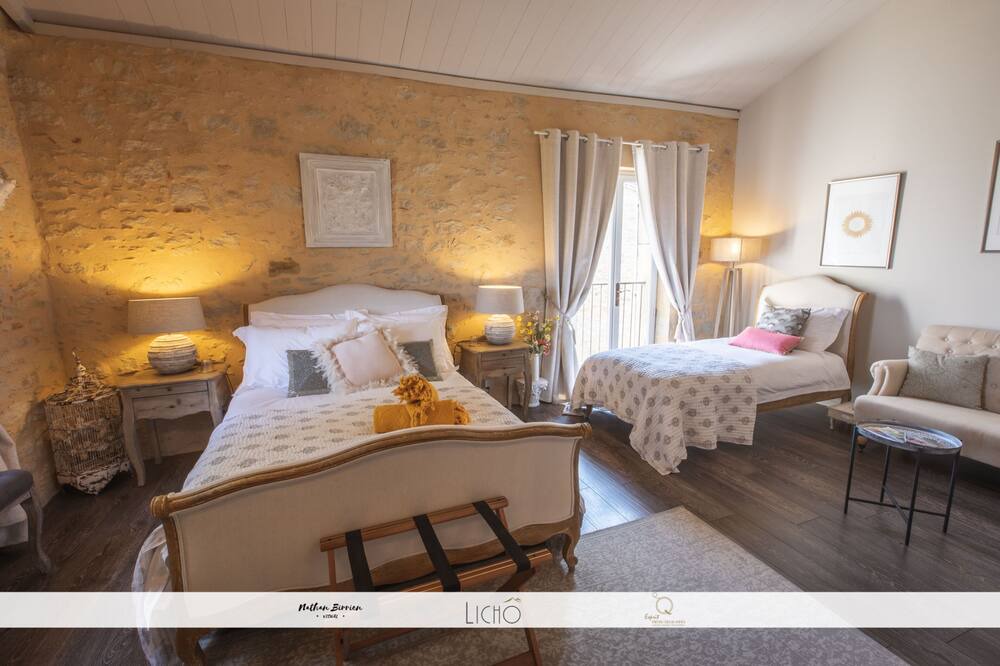 Photo of Bedroom in Les Esseintes