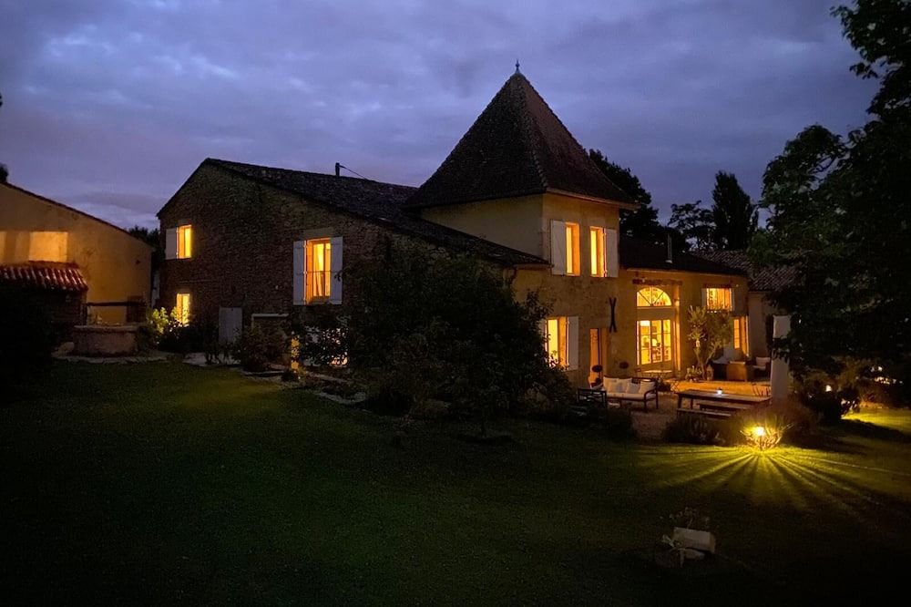 Photo of Outdoor in Les Esseintes