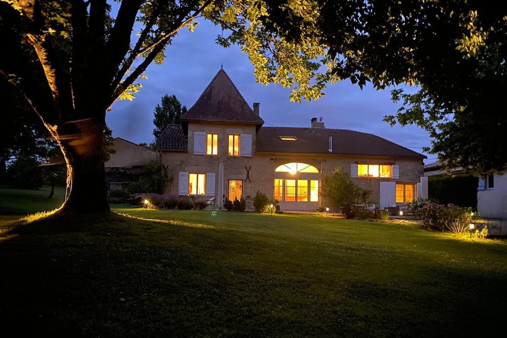 Photo of Outdoor in Les Esseintes