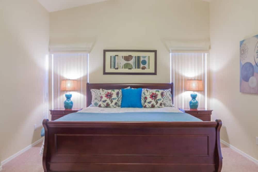 Photo of Bedroom in Mesa