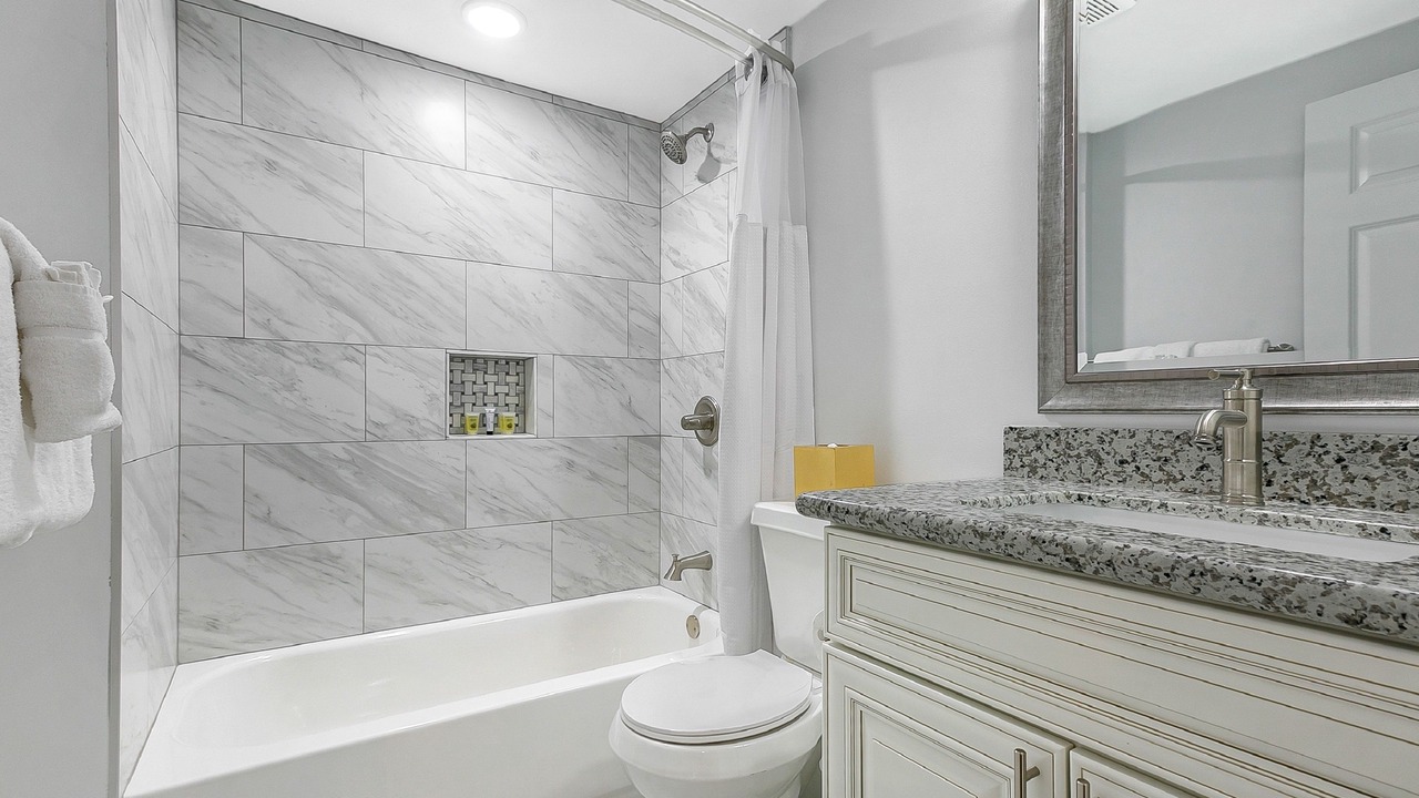 Photo of Bathroom in Irish Channel