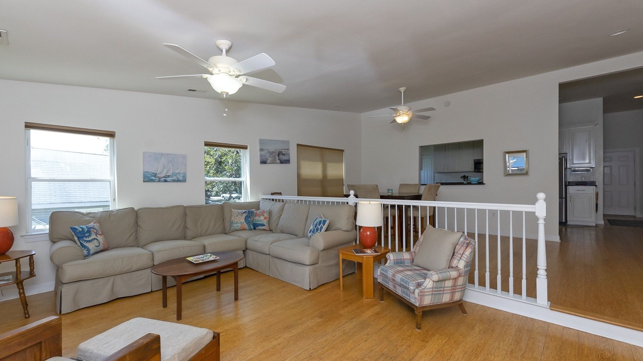 Photo of Bedroom in Willoughby Spit