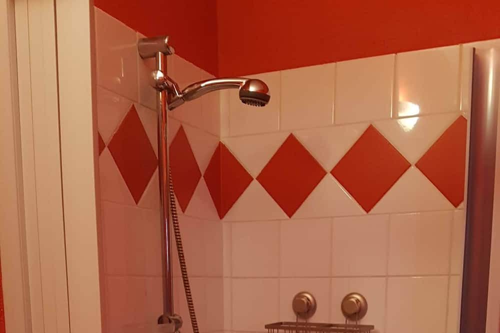 Photo of Bathroom in Passins