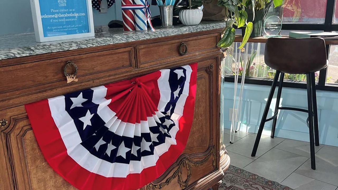 Photo of Others in Beverly