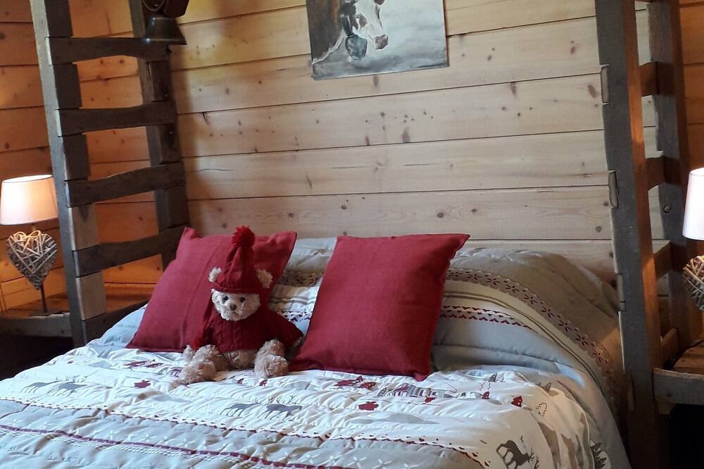 Photo of Bedroom in Entre-Deux-Monts