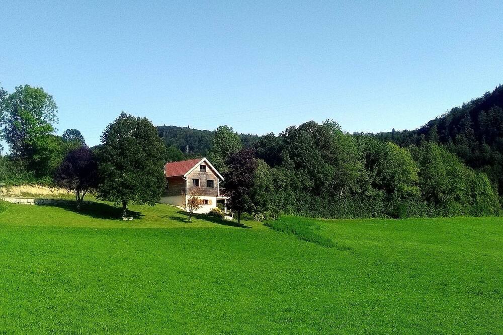 Photo of Outdoor in Entre-Deux-Monts