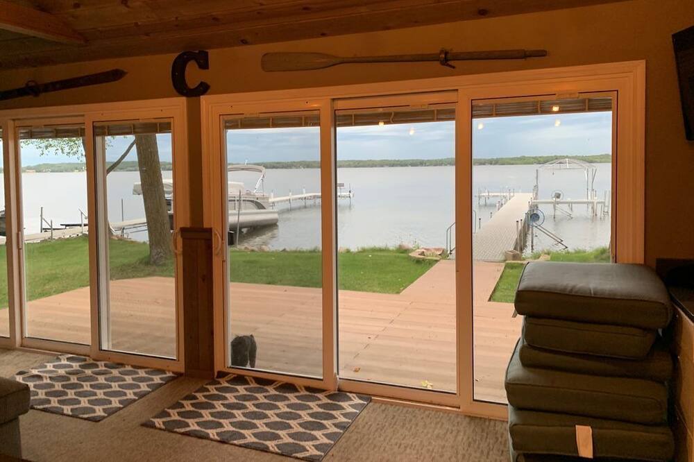 Photo of Livingroom in Detroit Lakes