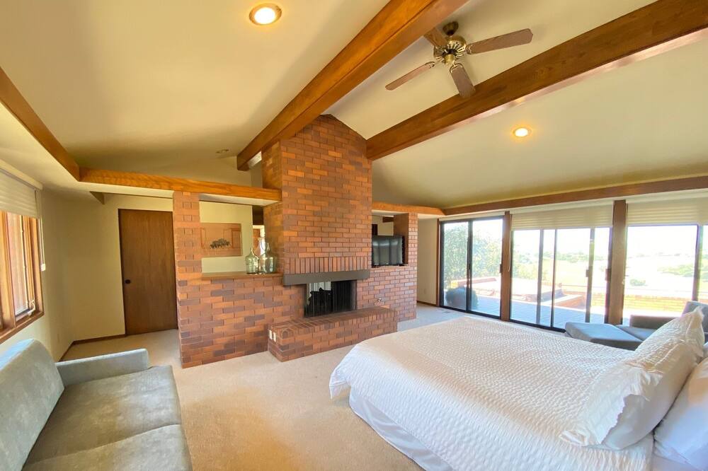 Photo of Livingroom in Solvang