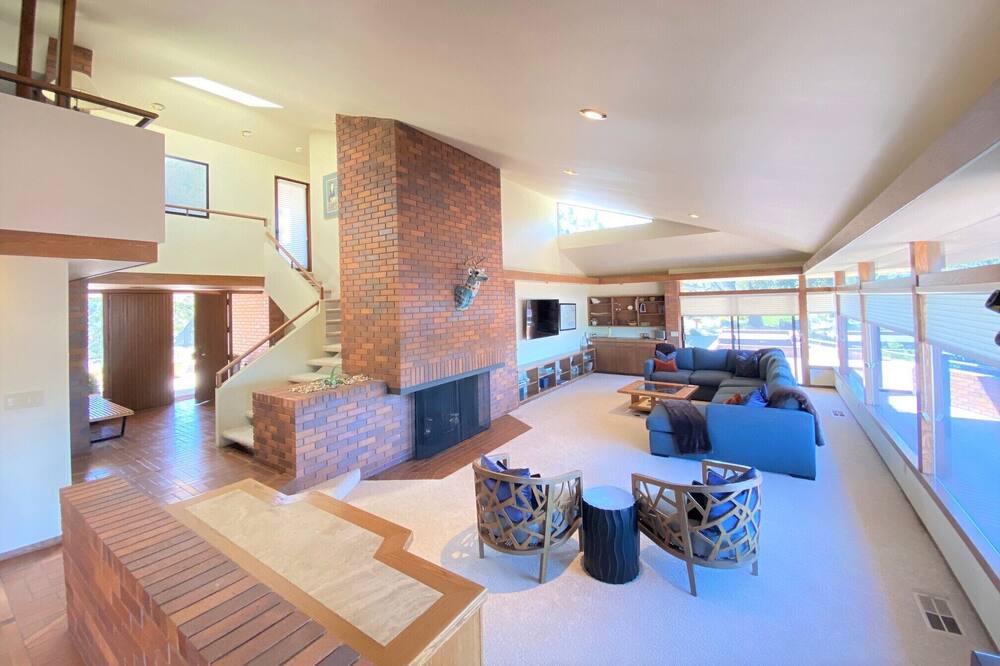 Photo of Livingroom in Solvang