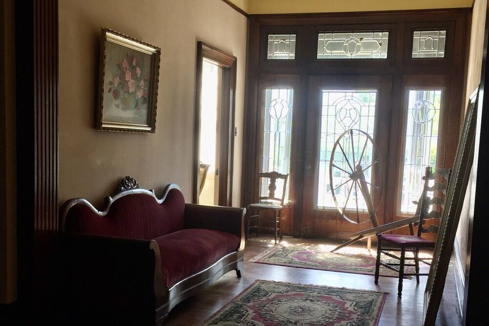 Photo of Livingroom in McComb
