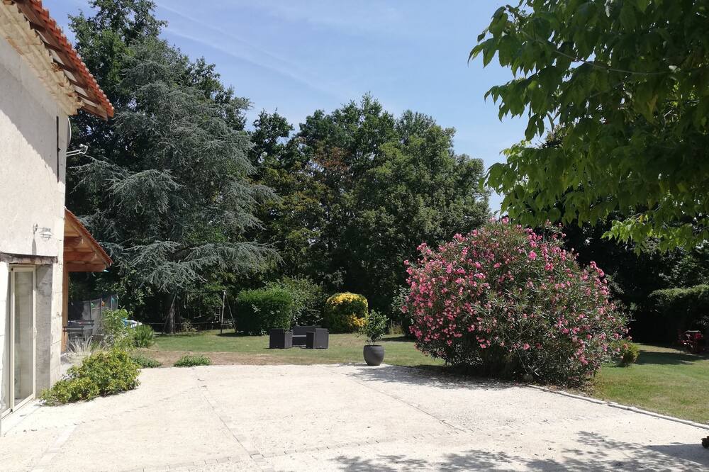 Photo of Outdoor in Saint-Astier