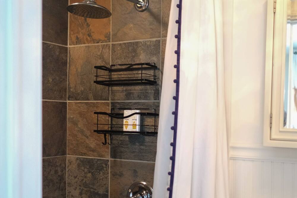 Photo of Bathroom in Whittaker