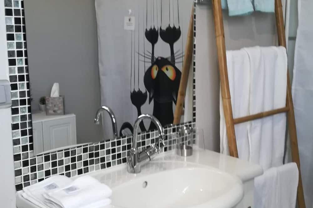 Photo of Bathroom in Evran