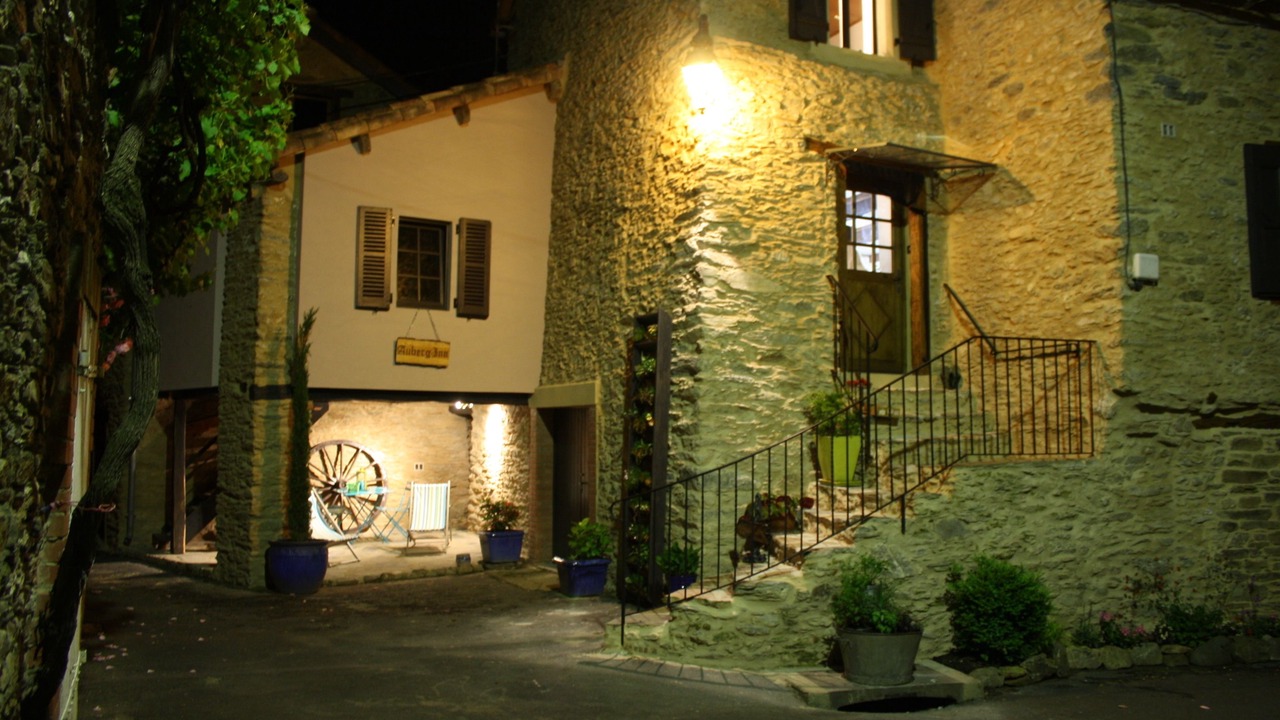 Photo of Buildings in Ambialet