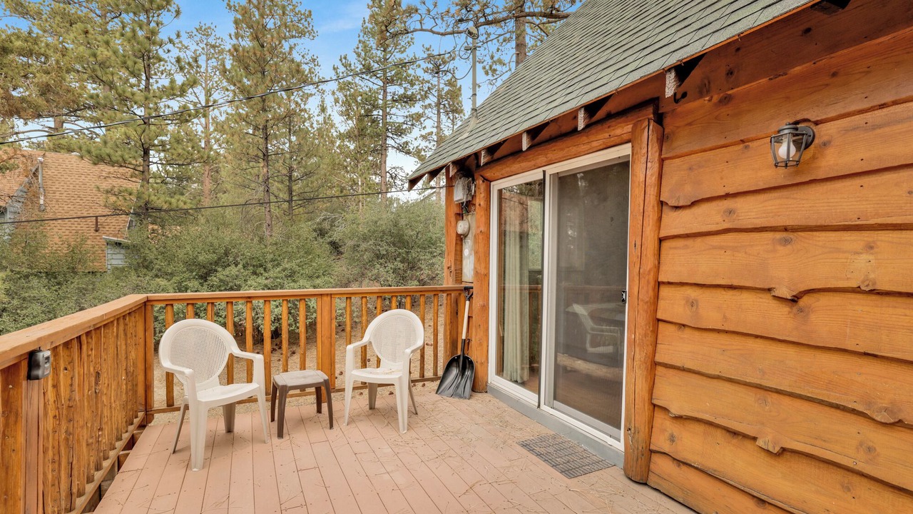 Photo of Patio Balcony in Big Bear City