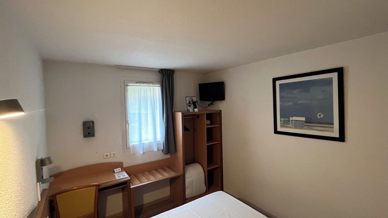 Photo of Bedroom in Millau