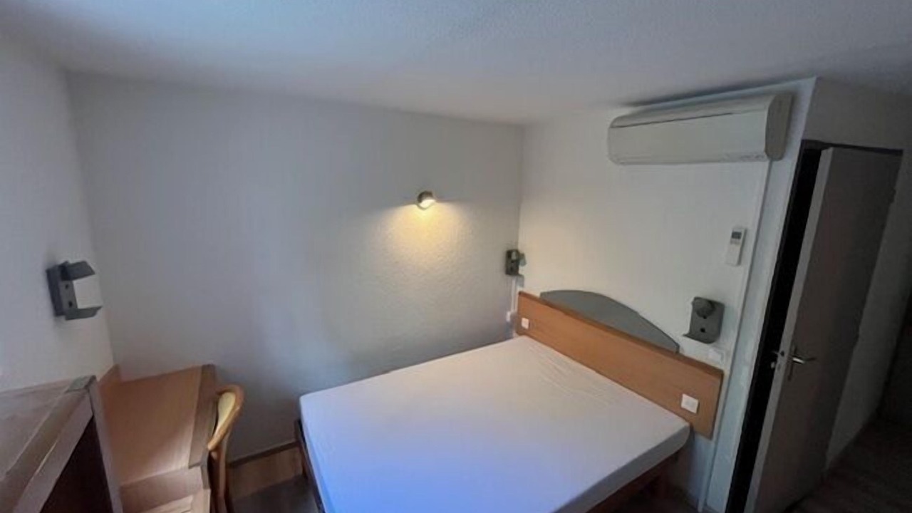 Photo of Bedroom in Millau