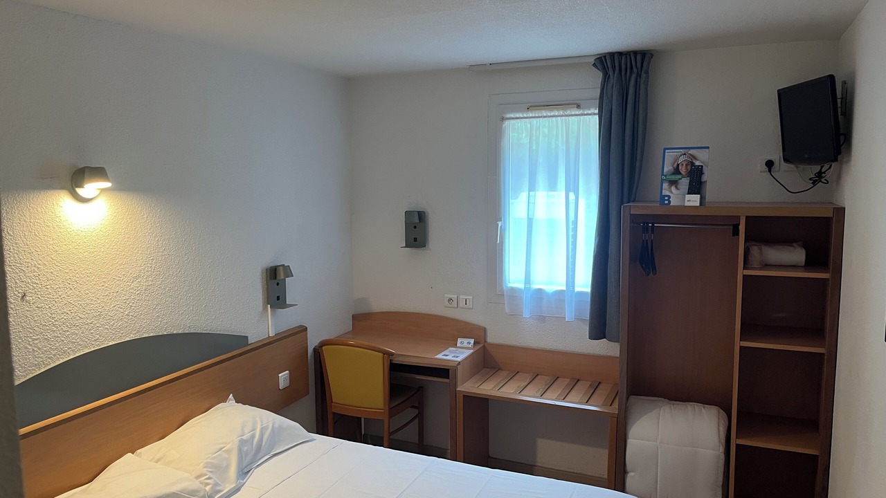 Photo of Bedroom in Millau