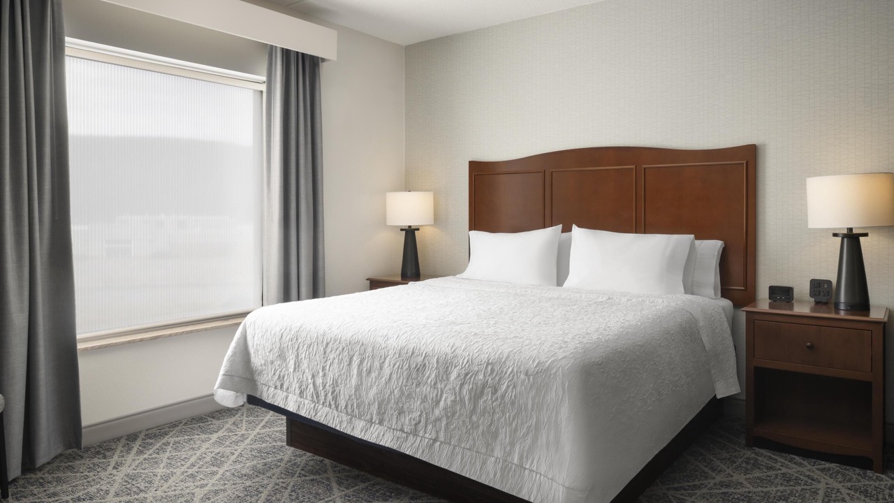 Photo of Bedroom in Big Flats Airport