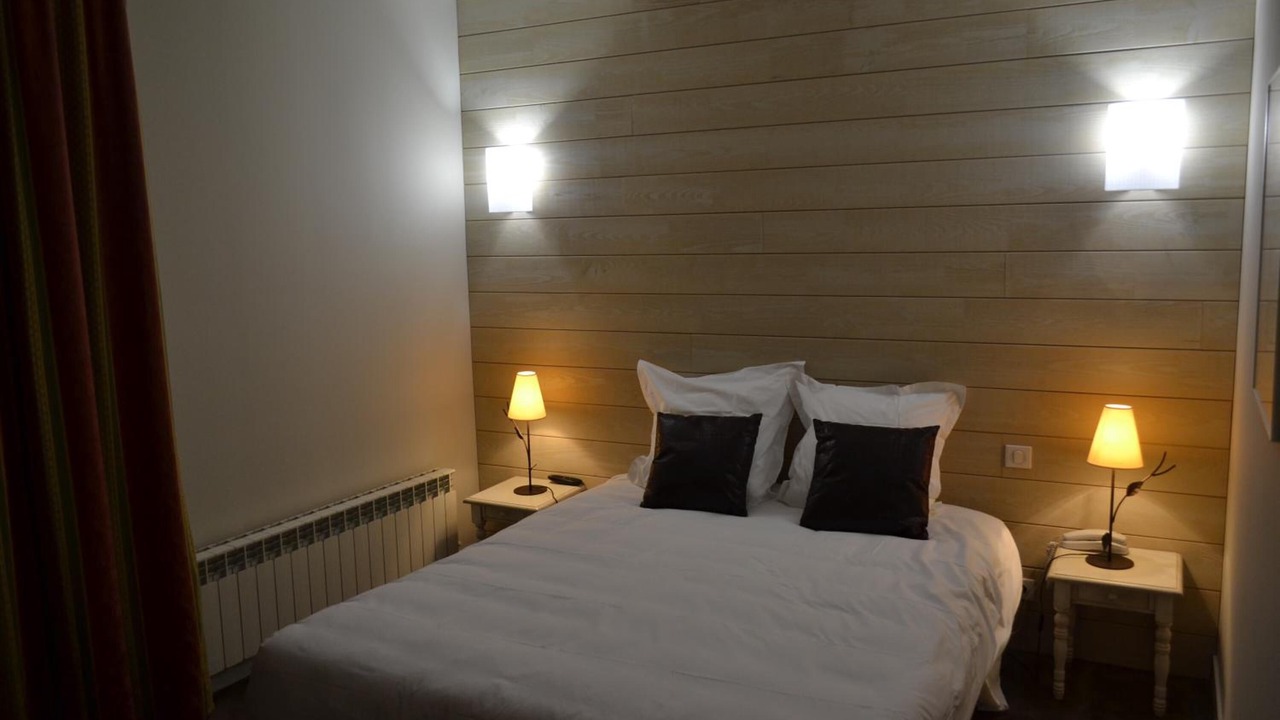 Photo of Bedroom in Cloyes-sur-le-Loir