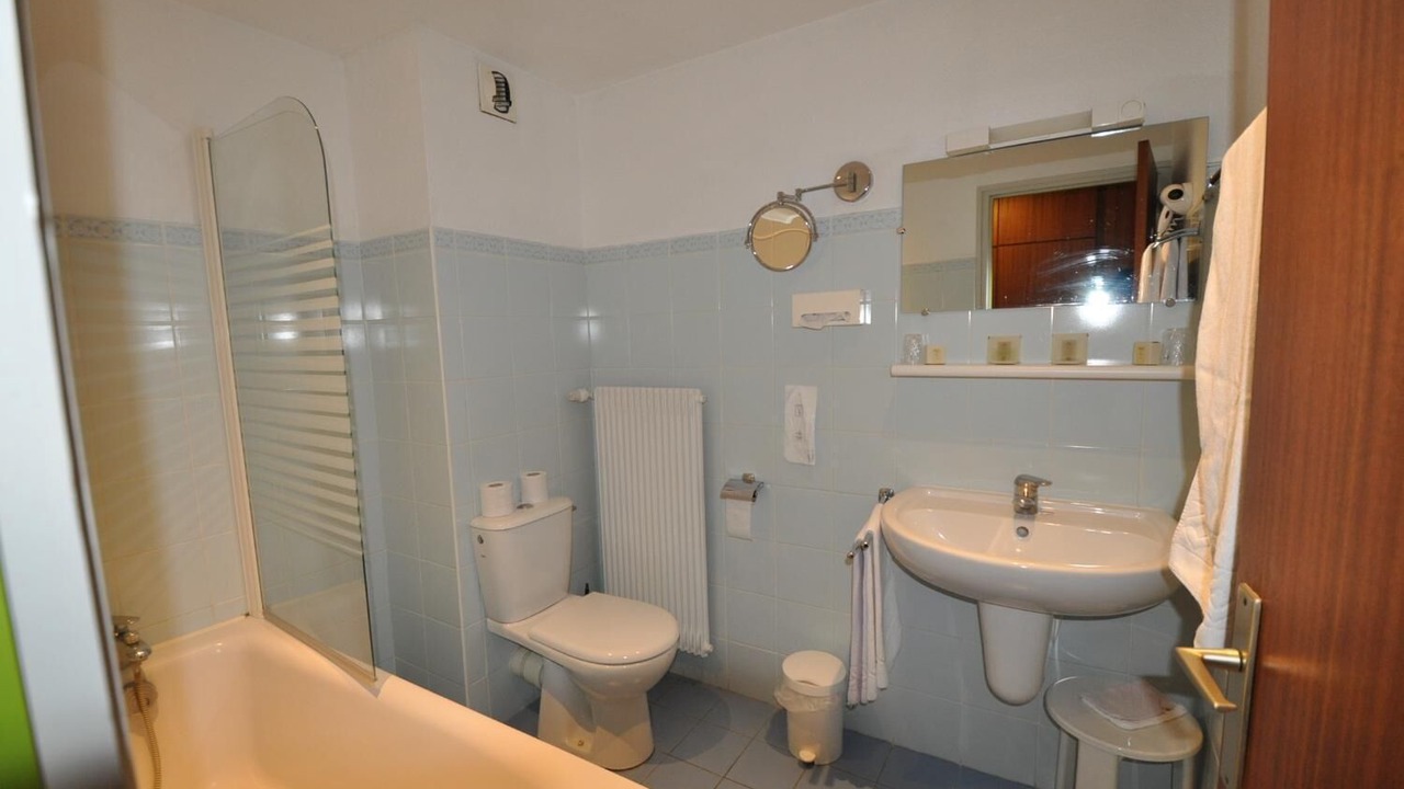 Photo of Bathroom in Hyevre-Paroisse