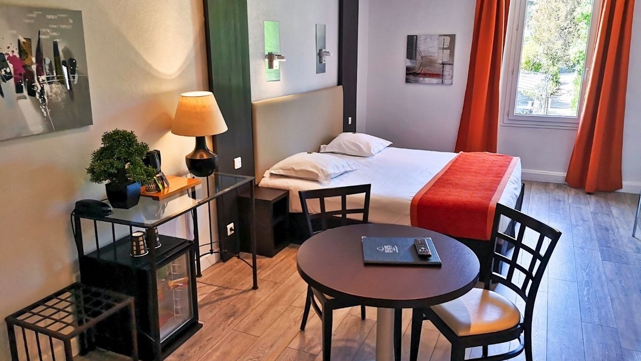 Photo of Bedroom in Greoux-les-Bains
