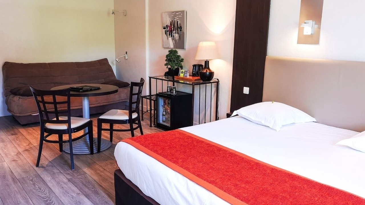 Photo of Bedroom in Greoux-les-Bains