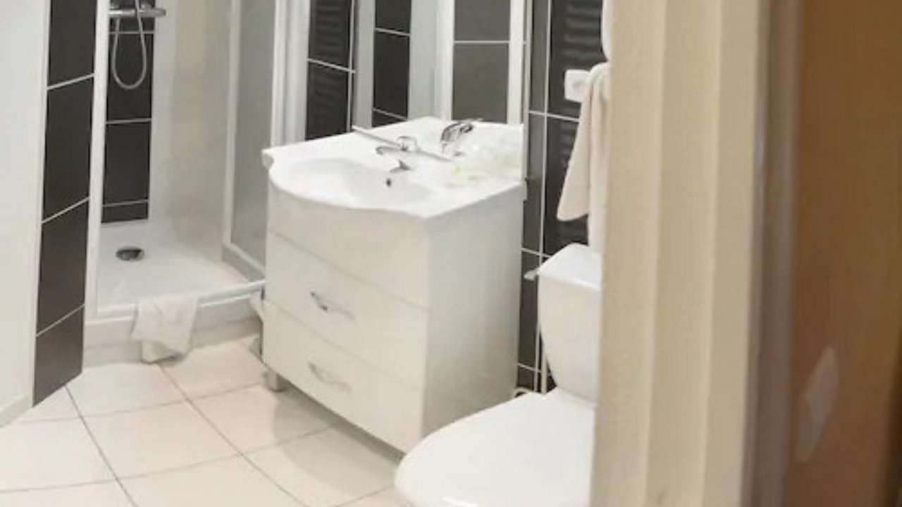 Photo of Bathroom in Sille-le-Guillaume