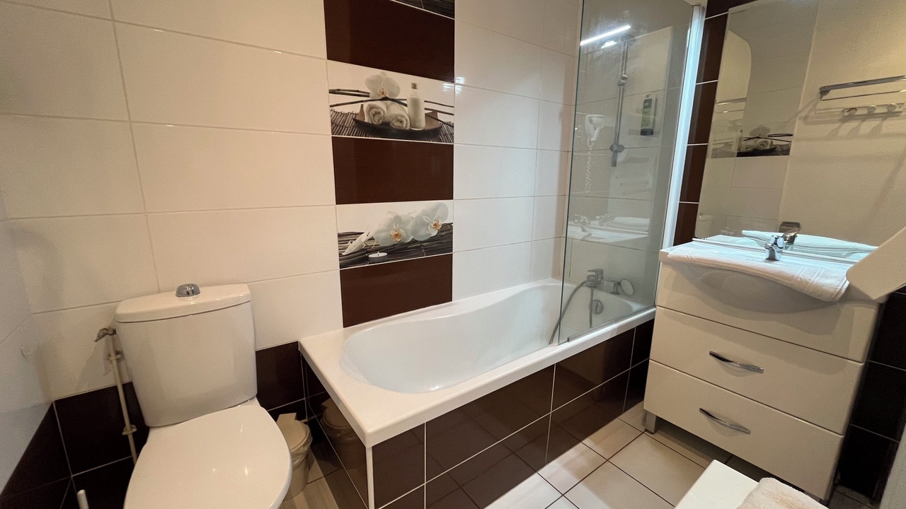 Photo of Bathroom in Sille-le-Guillaume