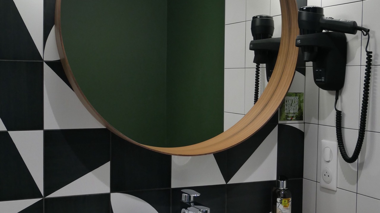 Photo of Bathroom in La Suze-sur-Sarthe