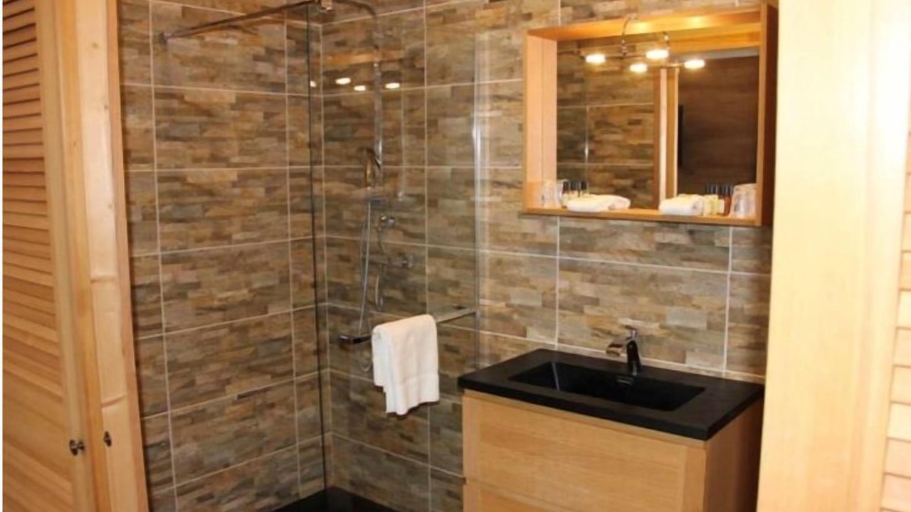 Photo of Bathroom in Cambrai