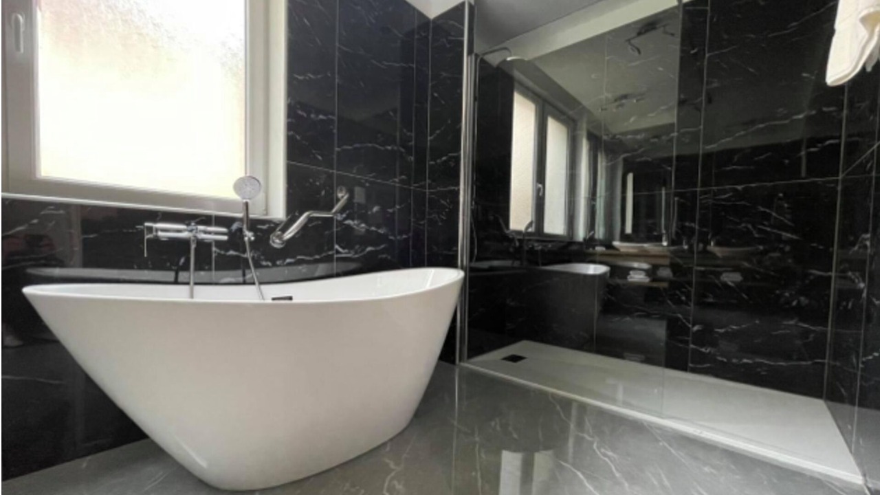 Photo of Bathroom in Cambrai