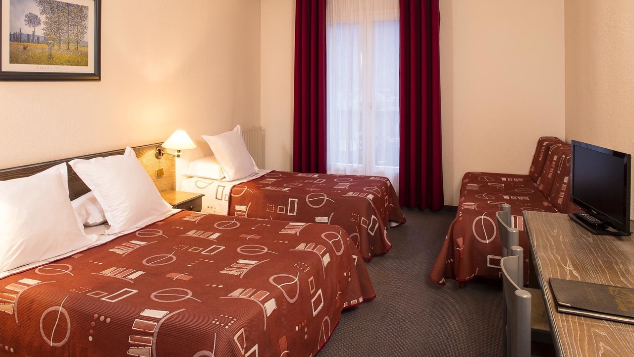 Photo of Bedroom in Esquieze-Sere