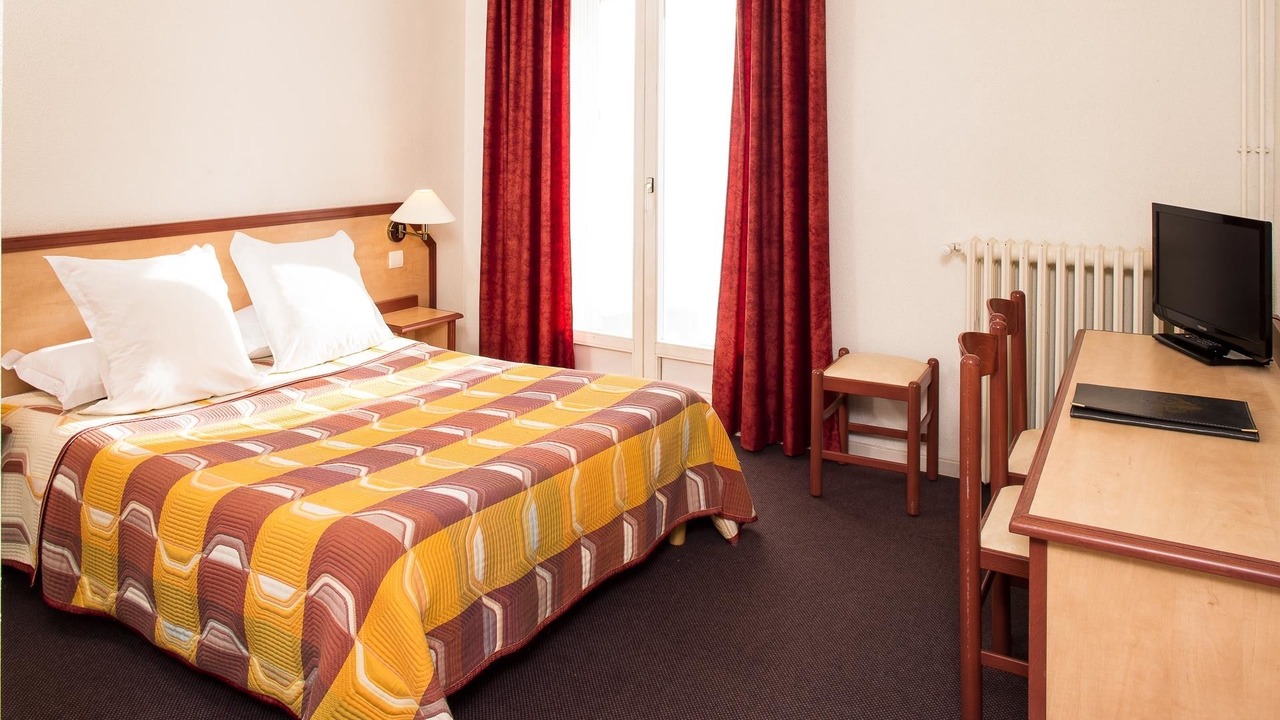 Photo of Bedroom in Esquieze-Sere
