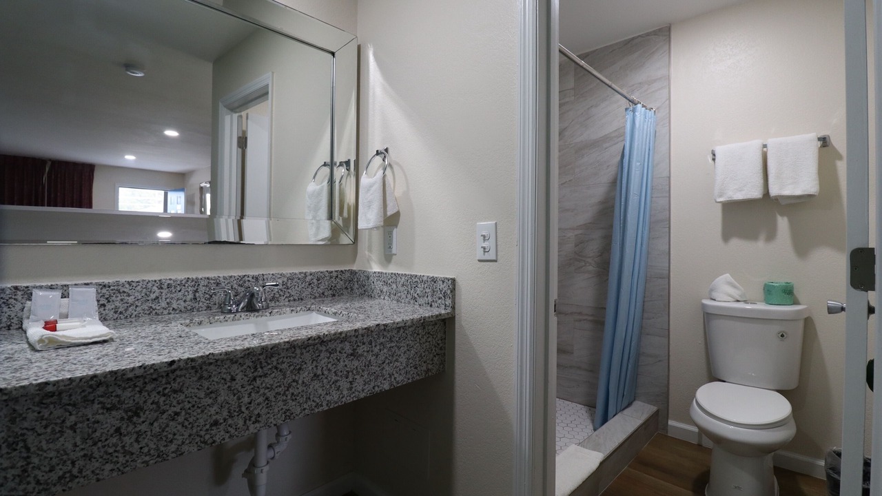 Photo of Others in Cochran