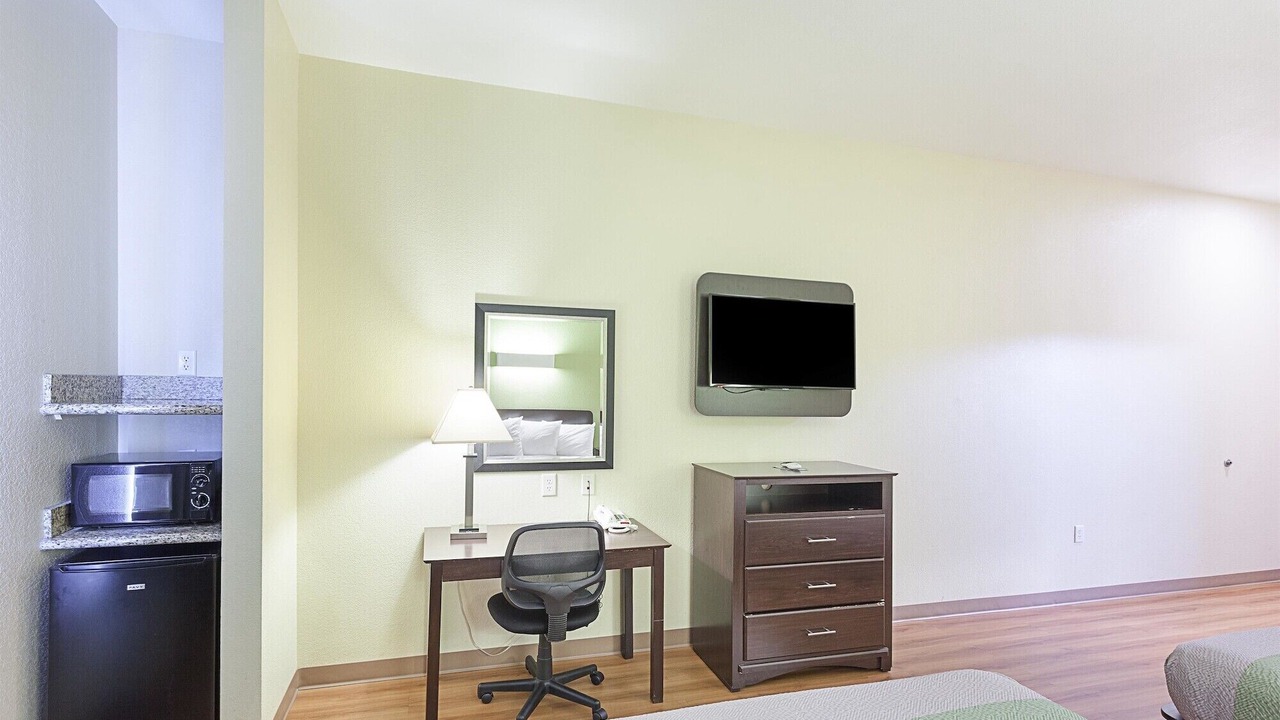 Photo of Bedroom in Fossil Creek