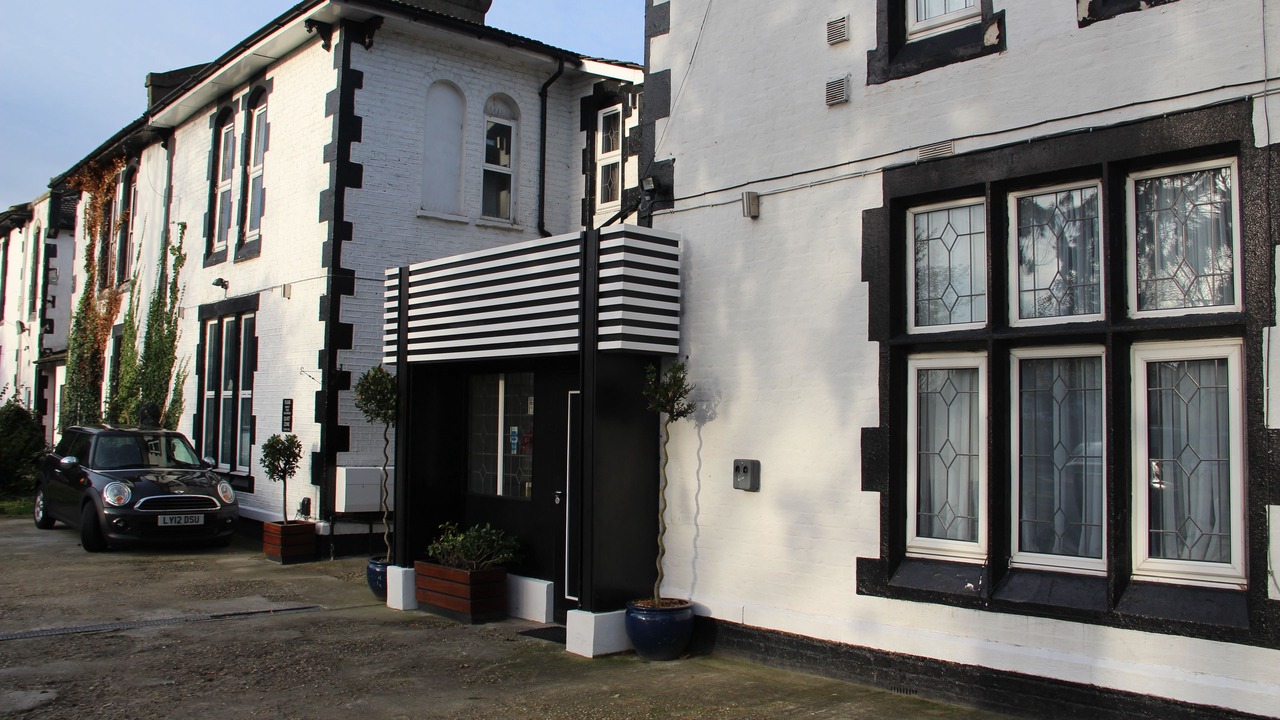 Photo of Outdoor in Heston Central