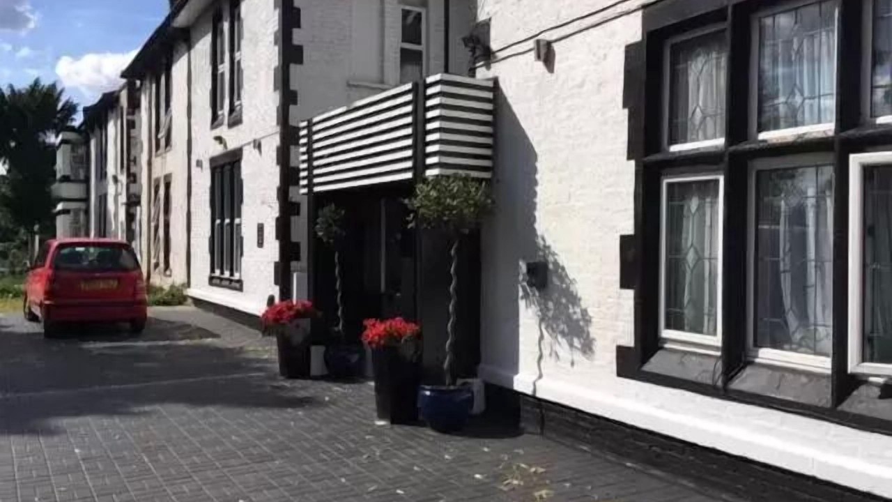 Photo of Outdoor in Heston Central