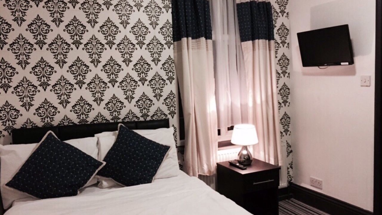 Photo of Others in Heston Central