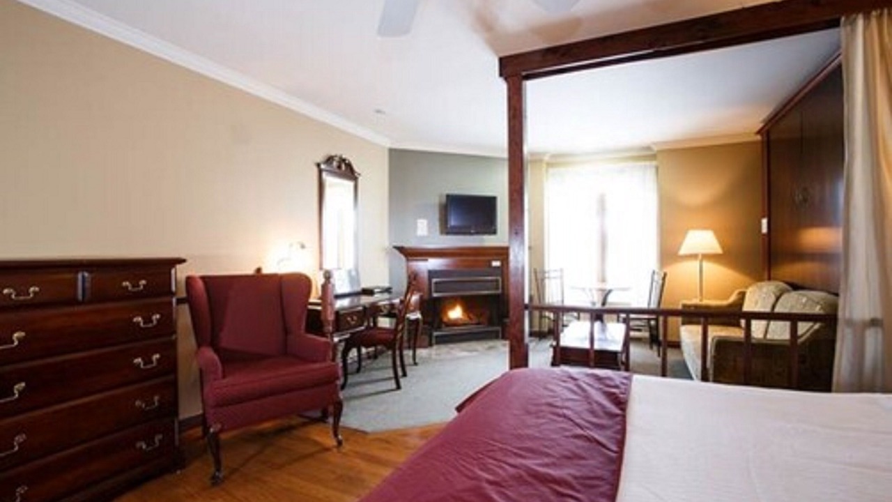 Photo of Bedroom in Saint-Sauveur