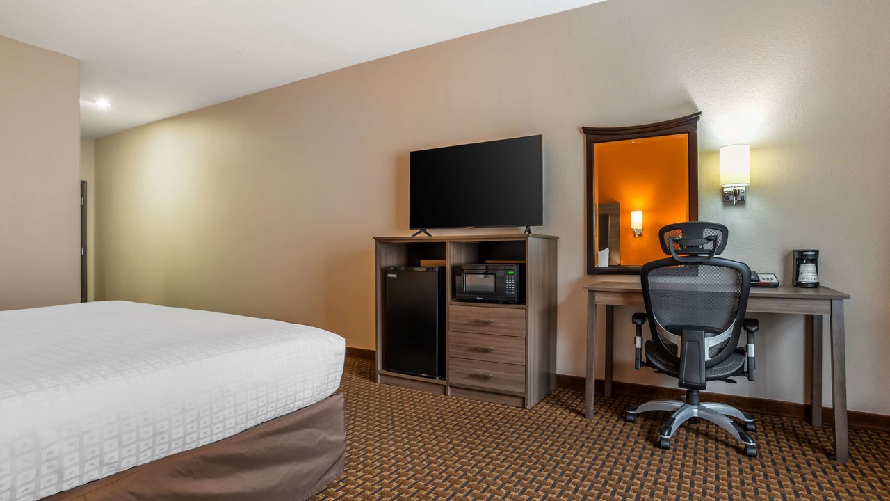 Photo of Bedroom in Enterprise