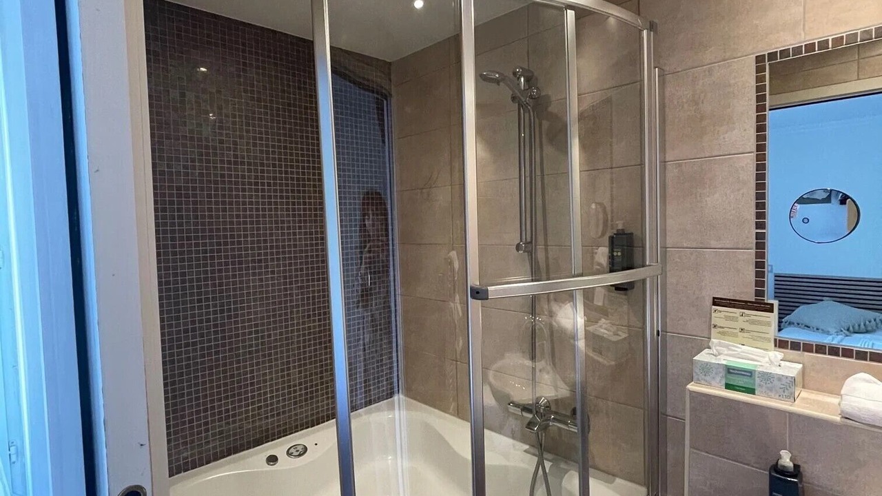 Photo of Bathroom in Les Aubes