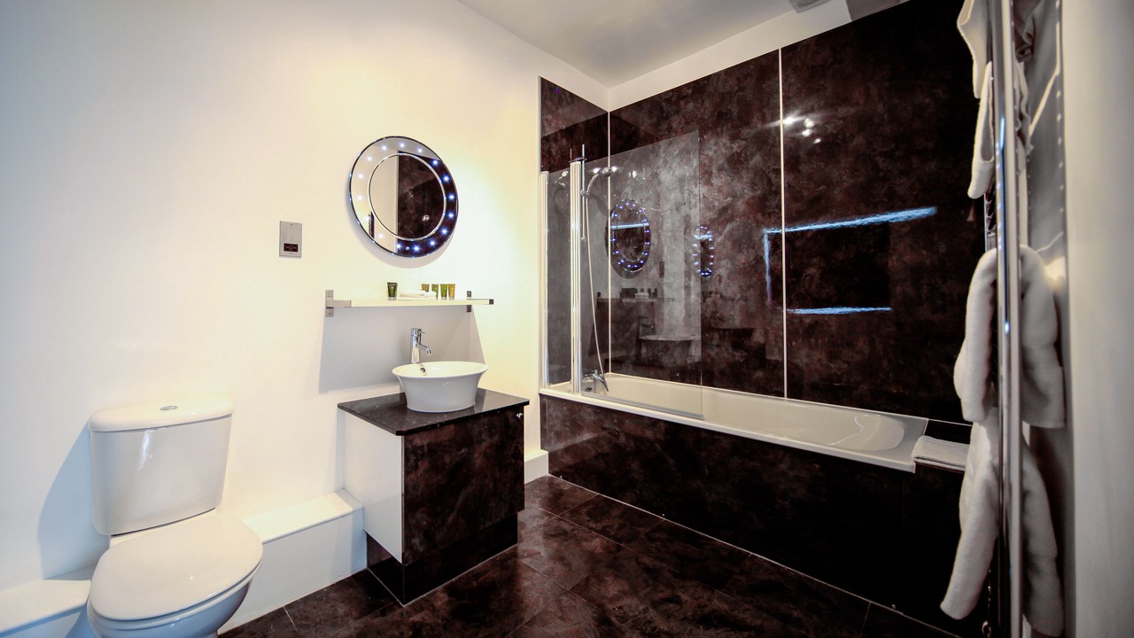 Photo of Bathroom in Shrewton