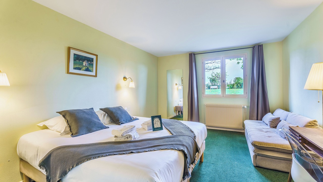 Photo of Bedroom in Gevrey-Chambertin
