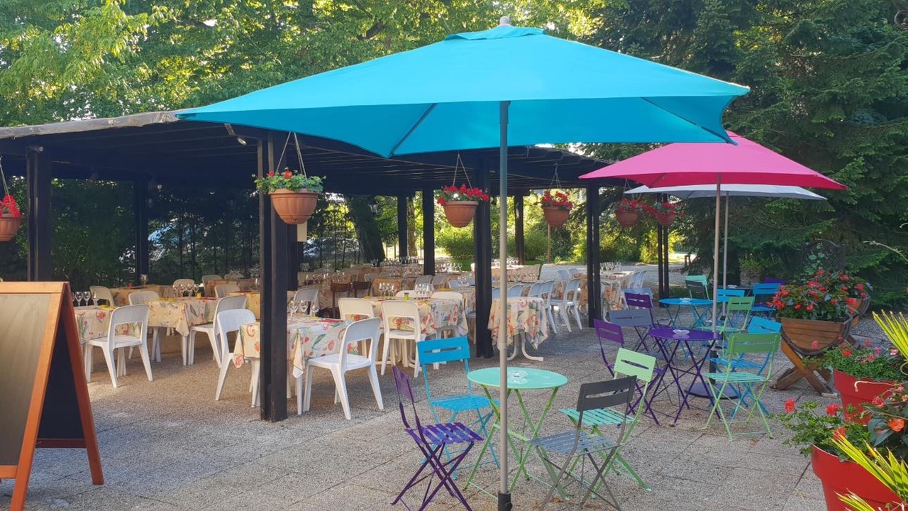 Photo of Others in Charette