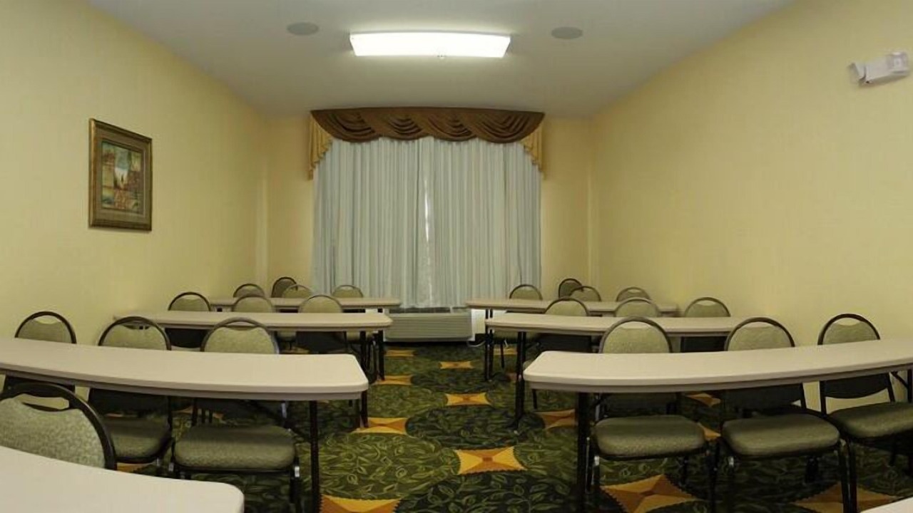 Photo of Others in Clodine